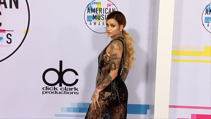 Kehlani 2017 American Music Awards Red Carpet