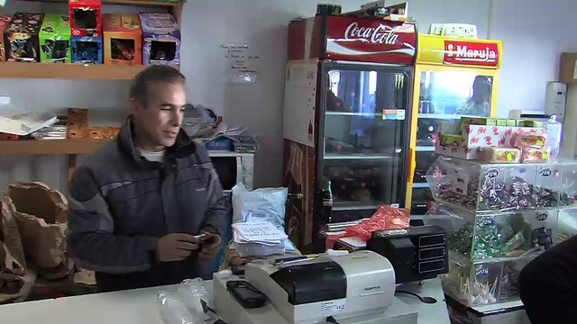 Les réactions émues de deux clients de la Supérette du soleil