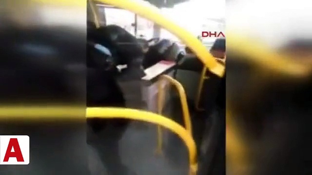 İETT otobüsünde dehşet anları: Şoför yolculara bıçak çekti