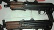 La Guardia Civil interviene en Almería dos Kalashnikov AK 47 y detiene a su propietario