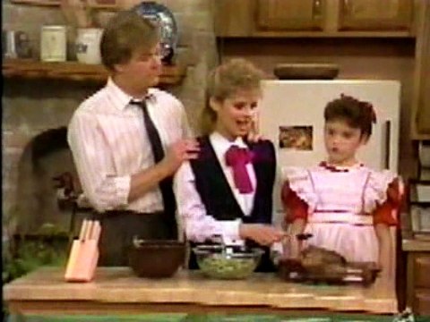 Small Wonder S02E04 Vicki For Defense