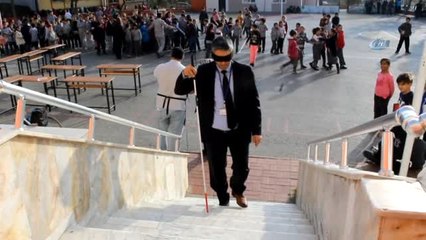 Edremit'te Öğrenciler, Kısa Süreli Engelli Oldular