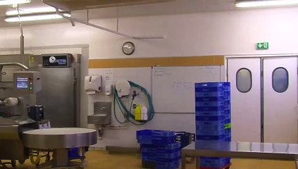 Focus sur la cuisine centrale de Martigues avec le chef  des lieux :  Luc Thomann