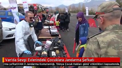 Van'da Sevgi Evlerindeki Çocuklara Jandarma Şefkati