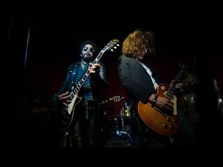 Lenny Kravitz & The Roots "Are You Gonna Go My Way"