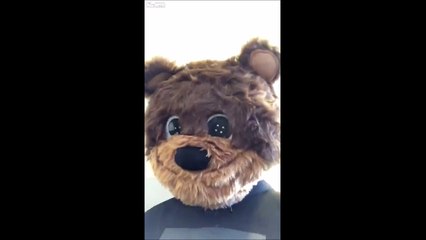 Ce papa est un enfoiré... Regardez la blague qu'il fait à sa fille!