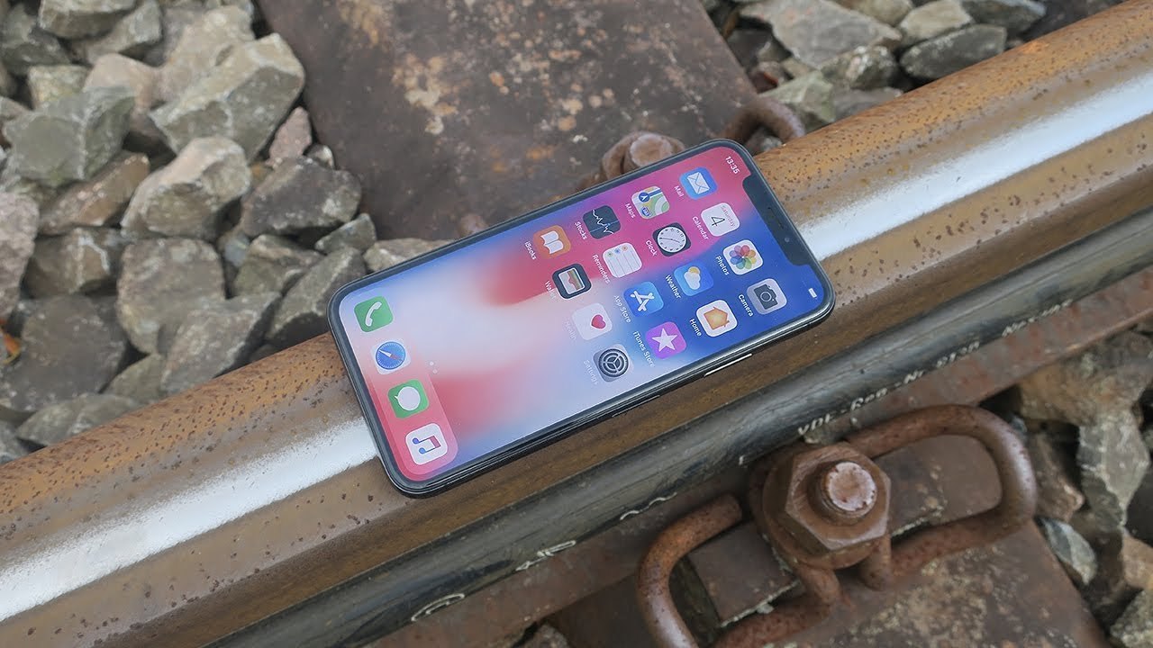 New Iphone X VS Train Test-2017