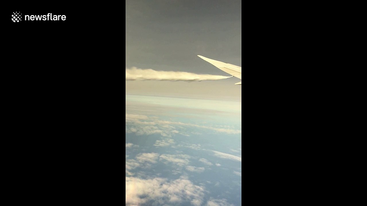 Plane dumps fuel over Pacific before returning to Los Angeles