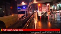 Metrobüs Yolunda Kaza