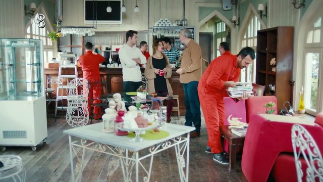 Kaçak Gelinler 25 Bölüm - Cafe artık Şebnem Gürsoy’a emanet!