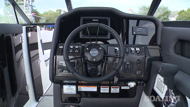 Boat Buyers Guide: Rinker Q7