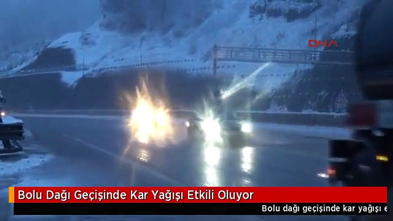 Bolu Dağı Geçişinde Kar Yağışı Etkili Oluyor
