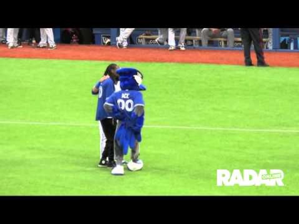 Snoop Dogg at Rogers Centre