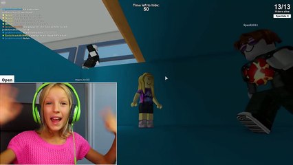 Hide and Seek Extreme / BEST HIDING SPOT EVER / Roblox