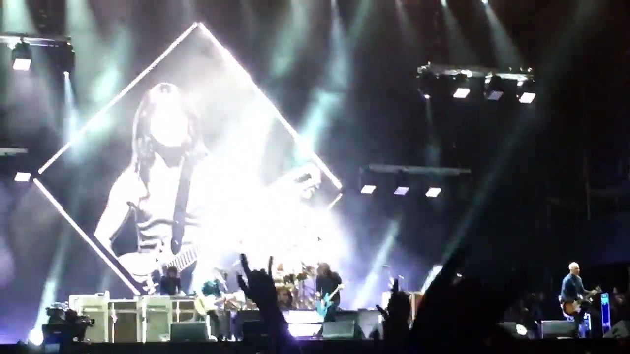 FOO FIGHTERS - Let There Be Rock - Malcolm Young Tribute 2017