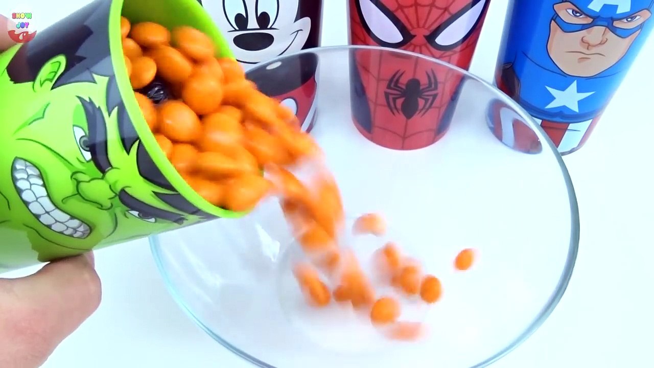 Learn Colors children Play Doh Superhero Bottles Finger Family Nursey Rhymes Surprise Toys