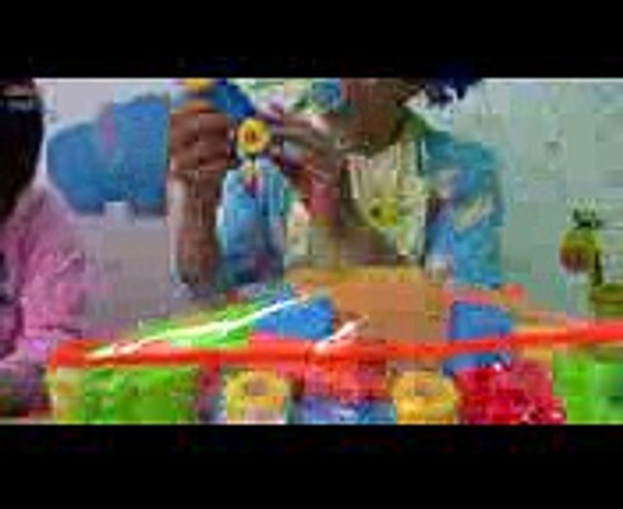 Bad Baby School Bubbles & Bubble Gum Hidden Egg Toy Freaks Victoria Annabelle Freak Family