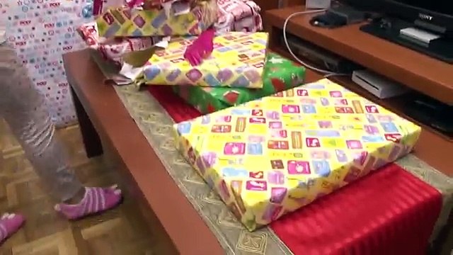 Especial Navidad. Abriendo los REGALOS de REYES MAGOS