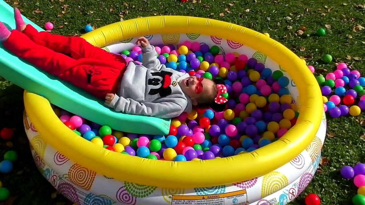 Wheels on the Bus School Song Tayo Little Bus Learn colors with Baby balls Nursery Rhymes for Kids-86WpFL7yH_U