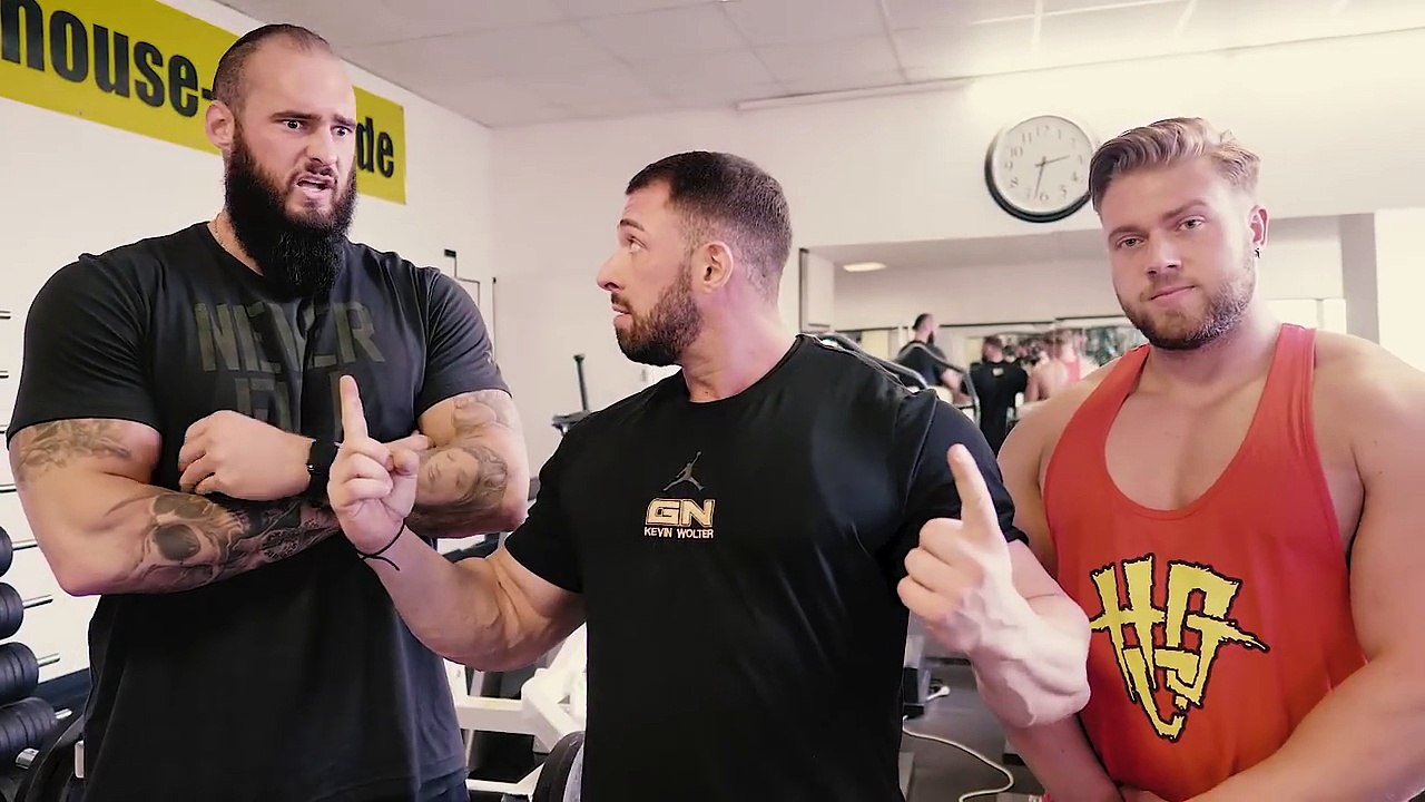 Schaffen schwache Bodybuilder 200 KG auf der Bank??