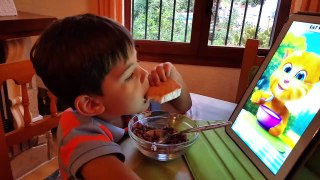 How to Get your Kids to eat _ Learn with Funny Talking Ginger-_IxYGE1E6-E