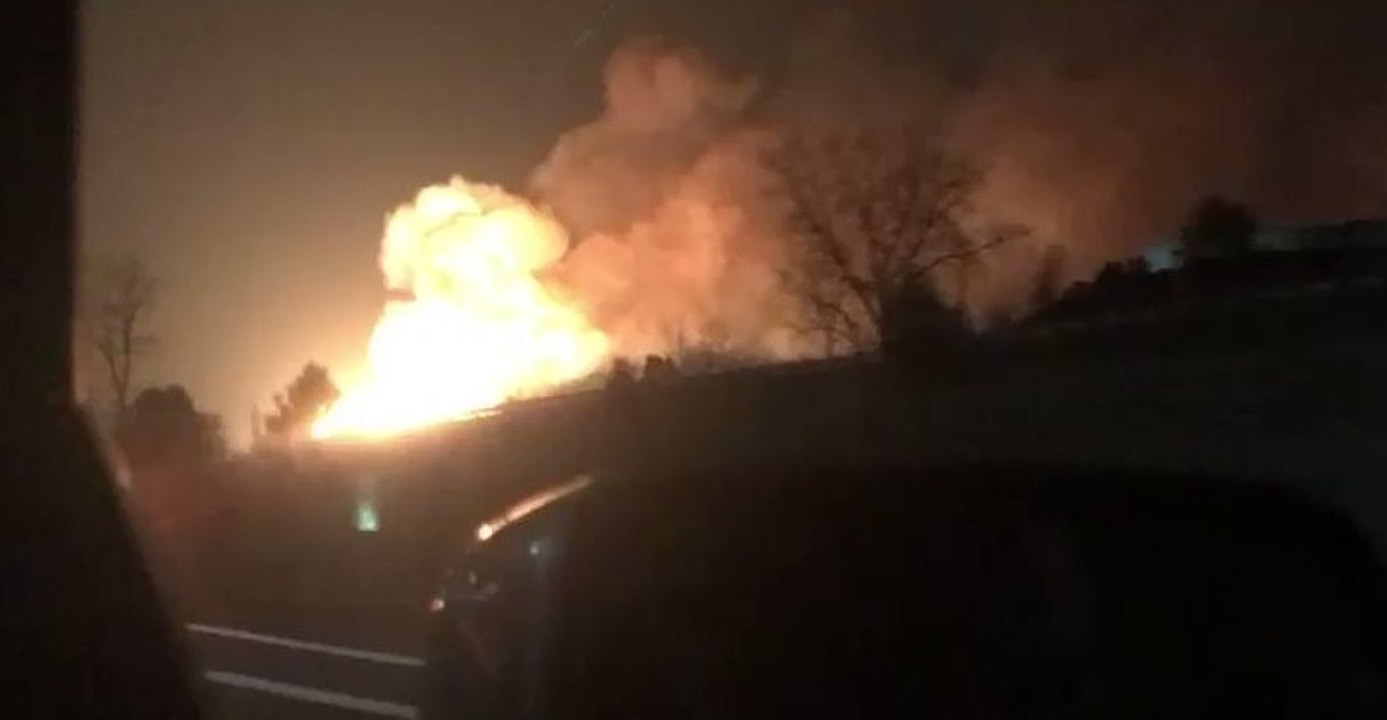 Huge Fire Erupts in Auburn Hills, Michigan