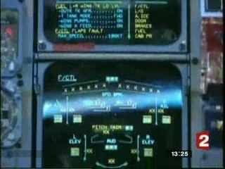 L'A340 se crashe contre un mur anti-bruit