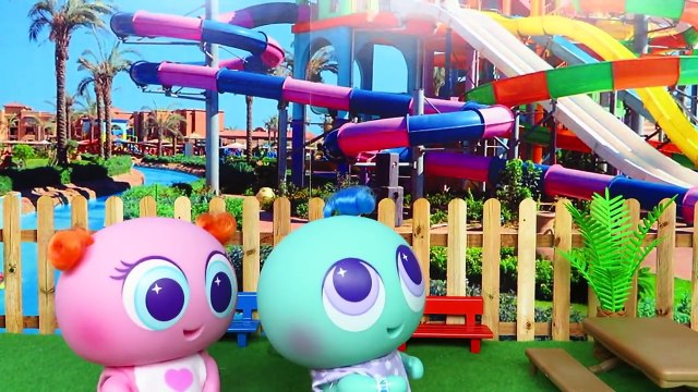Parque acuático Bebés KSI Meritos Chivatita y Guats Los mejores juguetes Distroller en español