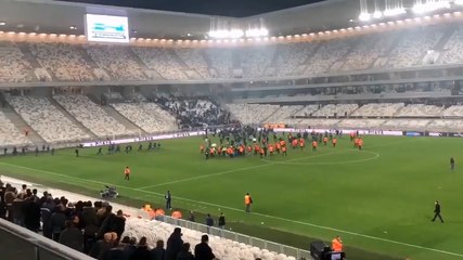 Des affrontements entre supporters évités à Bordeaux.