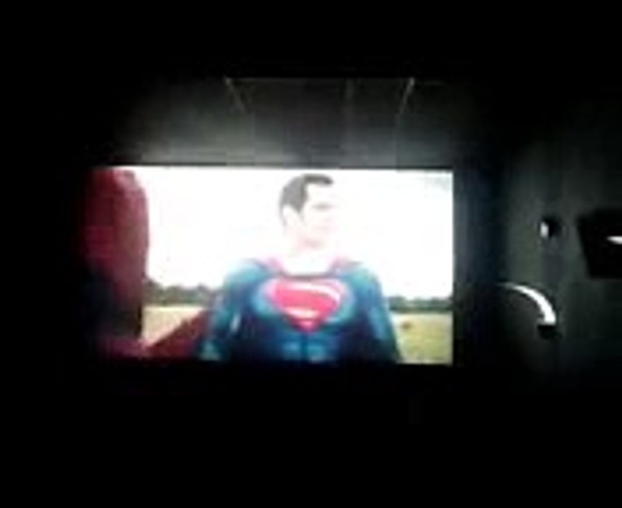 Cena Vazada Flash Vs Superman numa Corrida Filme Liga Da justiça 2017 Dublado