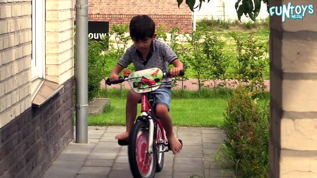 Funny Kid Slurps Drinks Funny Kids Skit for Children and Learn Colors with Colours Water nG1k1H7iKc