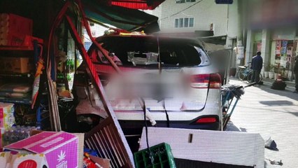 후진하던 차량에 50대 여성 숨져 / YTN