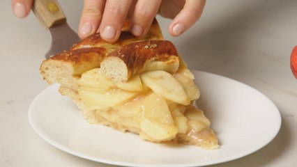 Salted Apple Pretzel Pie