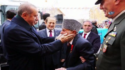 Cumhurbaşkanı'nın Elini Öptüğü Kore Gazisi Konuştu