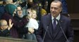 AK Parti Grubunda Renkli Anlar! Küçük Kız Çocuğu, Erdoğan'a "Dede" Diye Bağırdı
