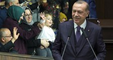 AK Parti Grubunda Renkli Anlar! Küçük Kız Çocuğu, Erdoğan'a 