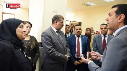 فيديو.. محافظ أسيوط يتفقد مركز خدمة المواطنين بحضور وفد مجلس الوزراء
