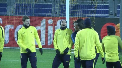 Pochettino won't rest against Dortmund as Spurs go for top spot