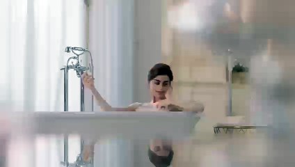 Sadaf Kanwal Sizzles in this Leaked Video Teaser