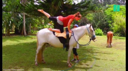 Yoga avec tout et n'importe quoi épisode 32 : le cheval