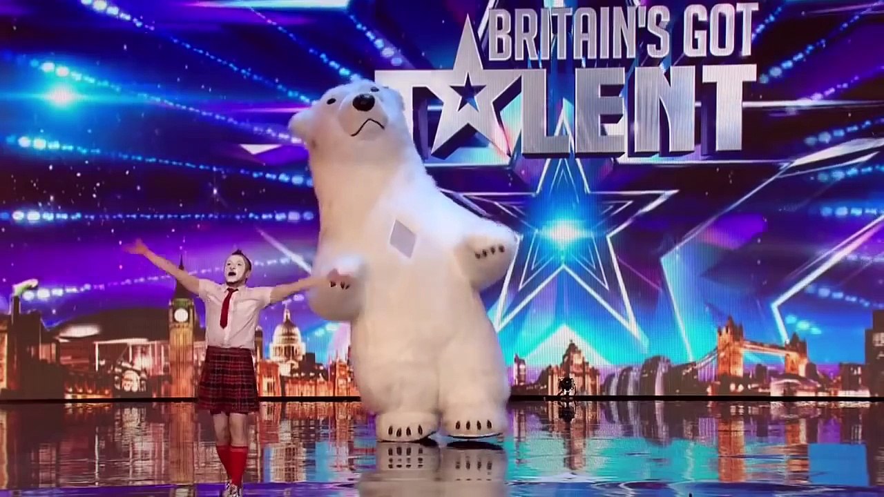 Nghệ thuật là đây. Không lãng phí khi  bỏ ra 9 phút để xem - Càng đến phút cuối càng hay