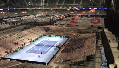 Coupe Davis: Entraînement de David Goffin dans un stade de Lille encore en plein aménagement
