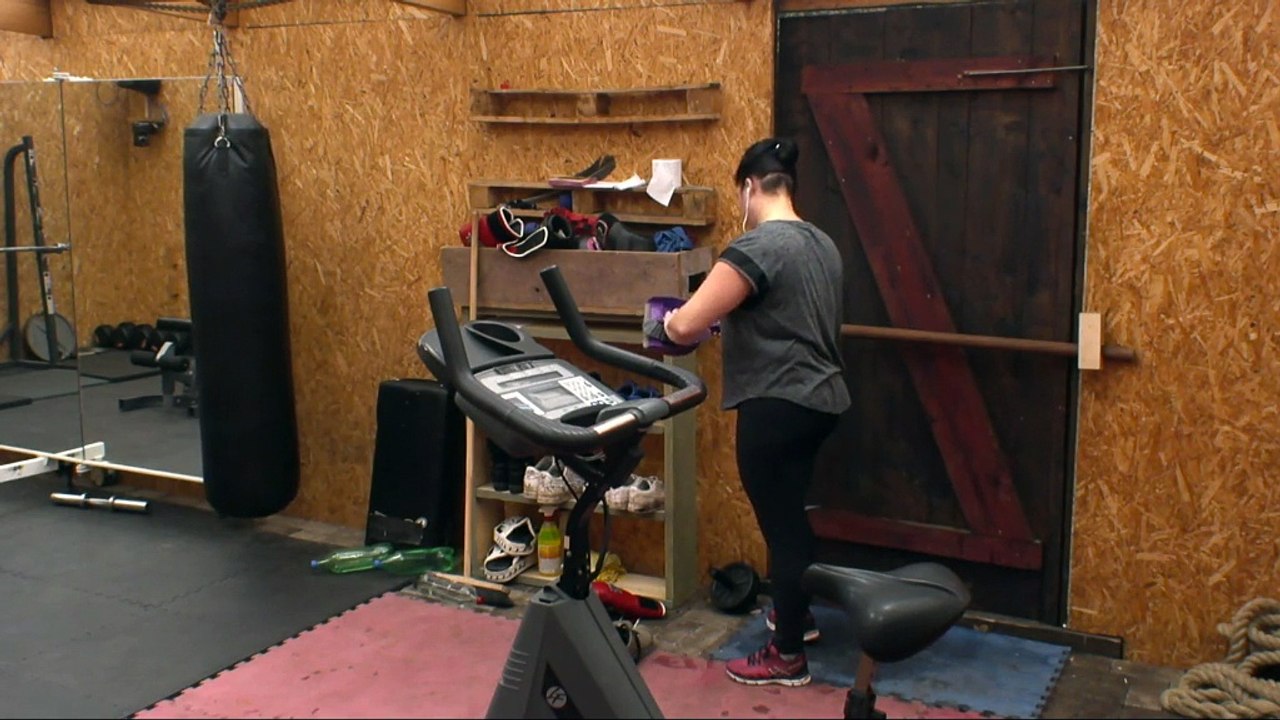 Linda vs Koe