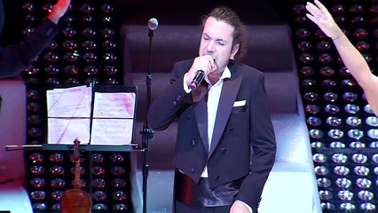Halil Sezai & Sibel Can - İsyan (Harbiye Açıkhava Konseri)