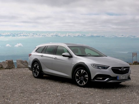 Opel Insignia Country Tourer 2.0 Biturbo 210 4x4 : 1er essai en vidéo