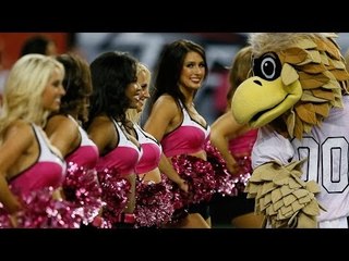 2013's Most Perfectly Timed NFL & College Football Pictures