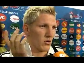 Sergio Ramos Celebrates Schweinsteiger Signing For Man United*