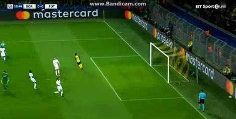 Aubameyang   Incredible  Miss   HD  Dortmund 0 - 0	 Tottenham   21-11-2017