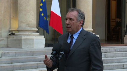 Scrutin/européennes: Bayrou pour un retour à un scrutin national