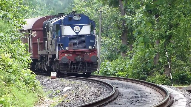 FREIGHT TRAINS OF INDIAN RAILWAYS !